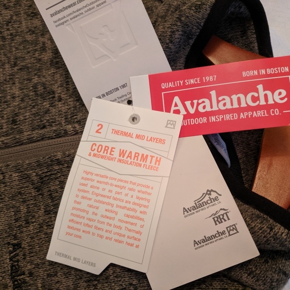 Avalanche Sweater - Picture 4 of 4